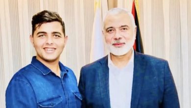 Ismail Haniyeh and his grandson