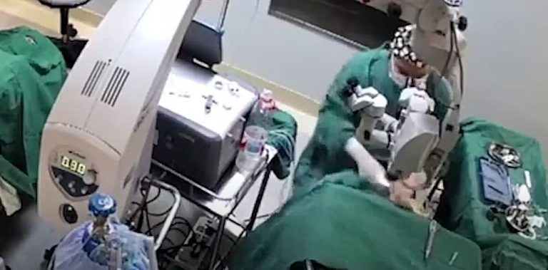 Shocking Video: Chinese Doctor Slaps Elderly Patient During Eye Surgery – Hospital Takes Swift Action