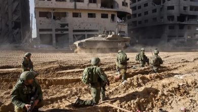 The occupation advances into the areas of Al-Qarar