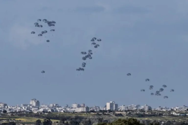 wrong airdrop of aid north of Gaza