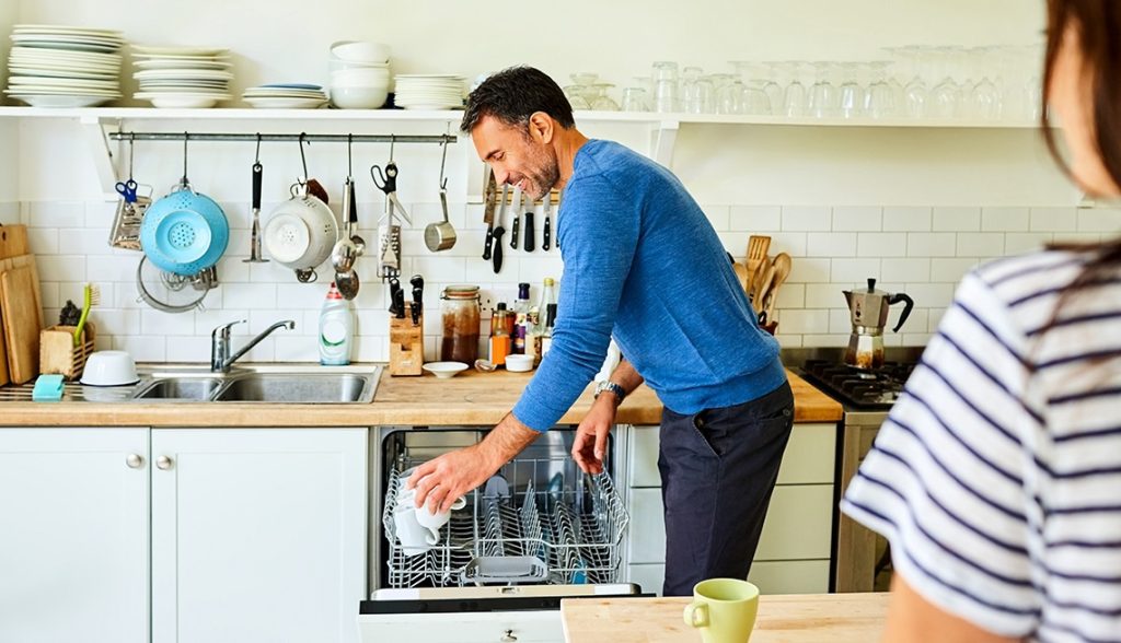 he benefits of husbands helping with household chores