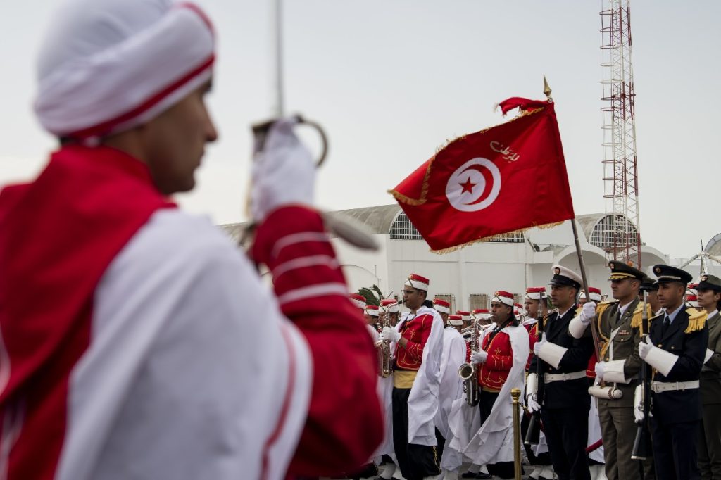 the hidden history of Tunisia's interactions with Israel from its struggle for independence in 1956 to secret diplomacy in the 1990s