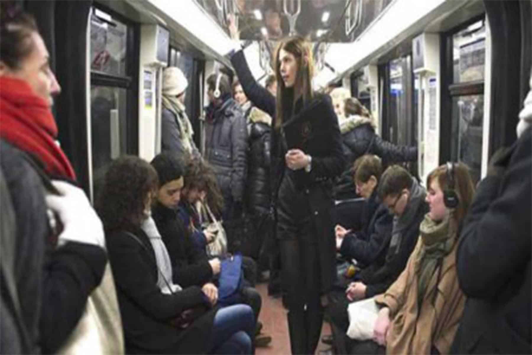 التحرش في باريس watanserb.com