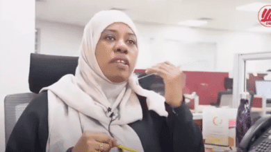 لماذا بكت هذه الموظفة بوزارة الصحة في سلطنة عمان أمام الكامير watanserb.com
