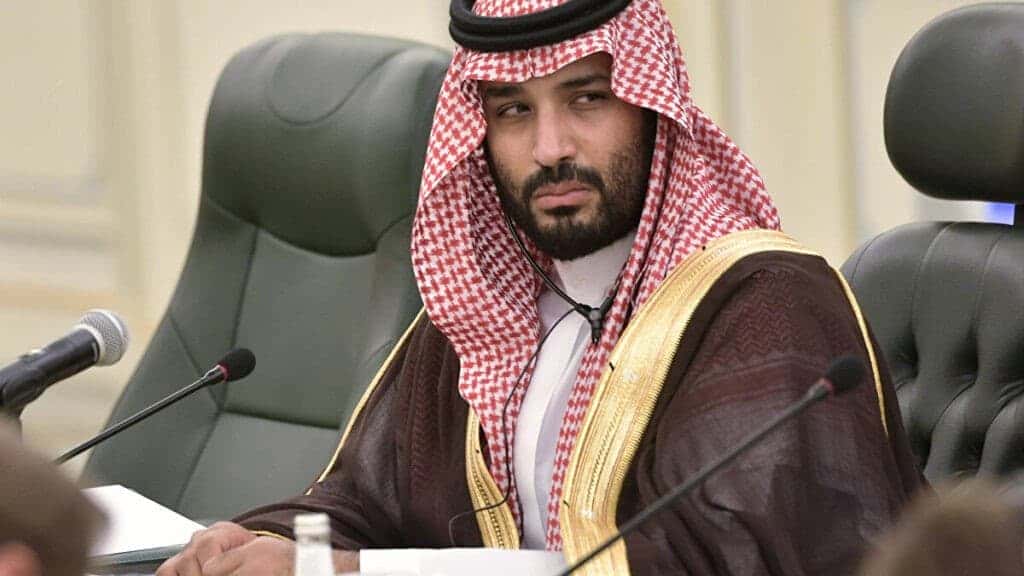 ابن سلمان يستدعي طائرة إسعاف watanserb.com