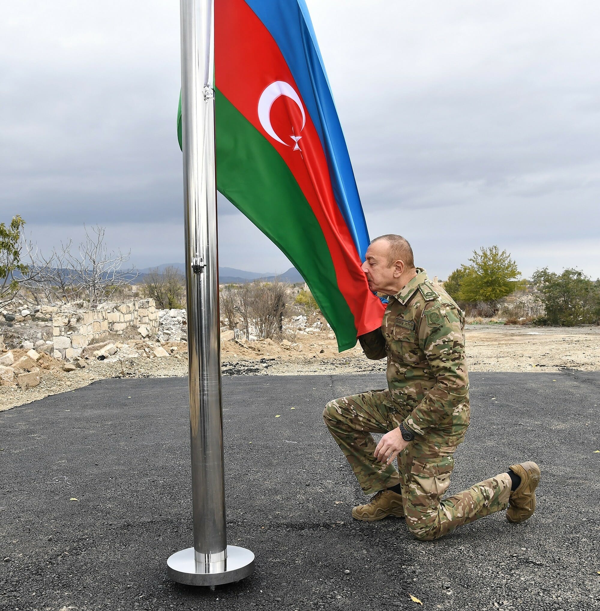 رئيس أذربيجان إلهام علييف في أرمينيا