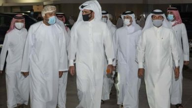 شقيق أمير قطر الشيخ جوعان بن حمد خلال زيارته سلطنة عمان watanserb.com