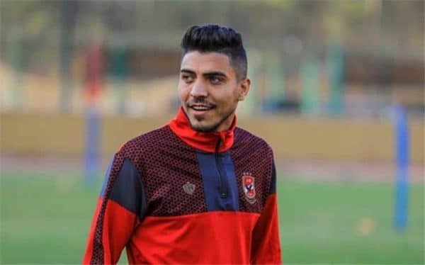 لاعب الأهلي محمد الشريف