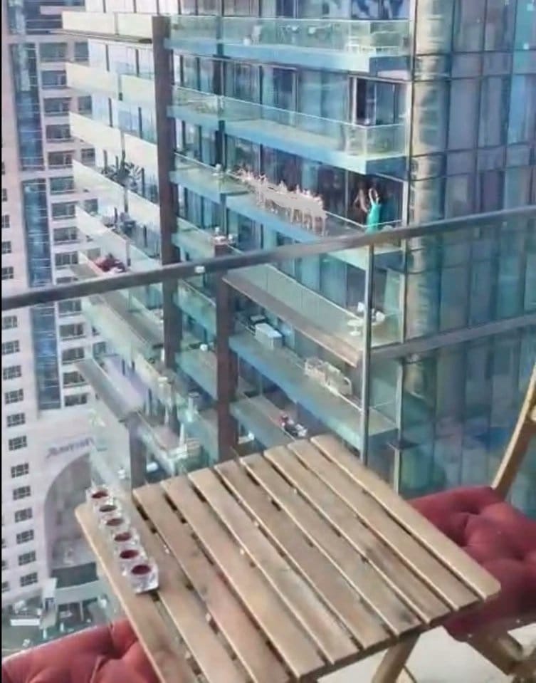 صورة من الفيديو المتداول لنساء عاريات في دبي