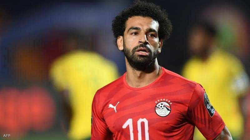 محمد صلاح ورد فعله تجاه مشجع اقتحم الملعب لرؤيته watanserb.com