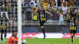 احتفال المغربي حمد الله بهدفه في شباك الحزم السعودي watanserb.com