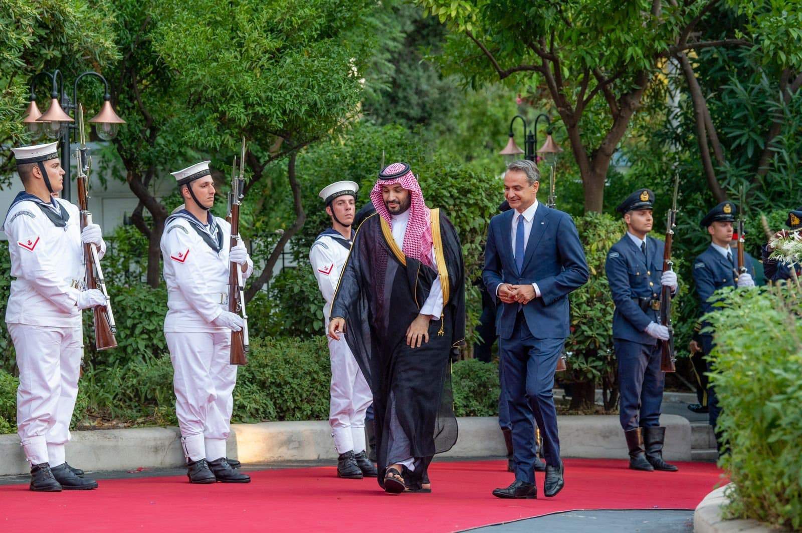 محمد بن سلمان في اليونان watanserb.com