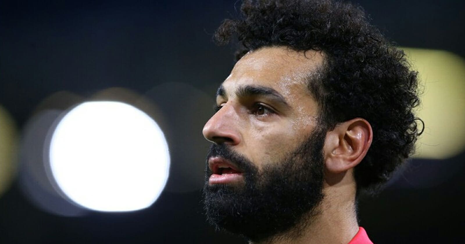 محمد صلاح يقفز من الطائرة watanserb.com