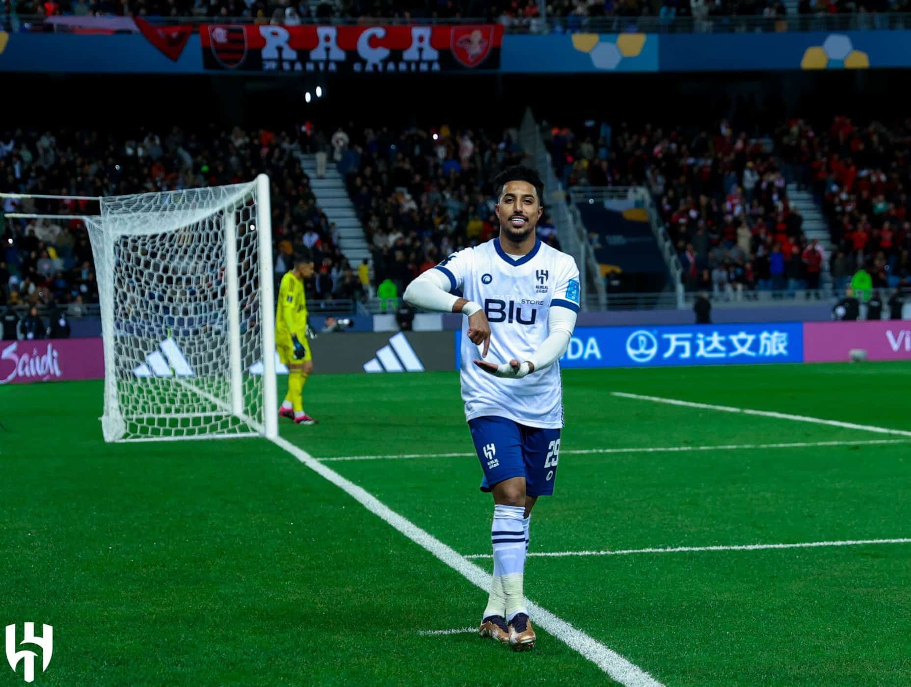 سالم الدوسري لاعب الهلال السعودي