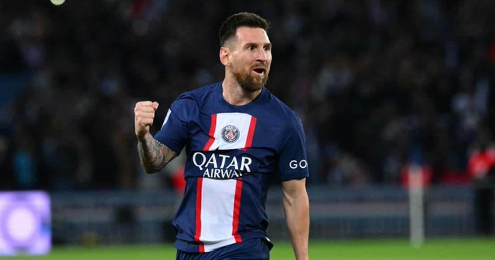 لاعب كرة القدم الأرجنتيني ليونيل ميسي watanserb.com