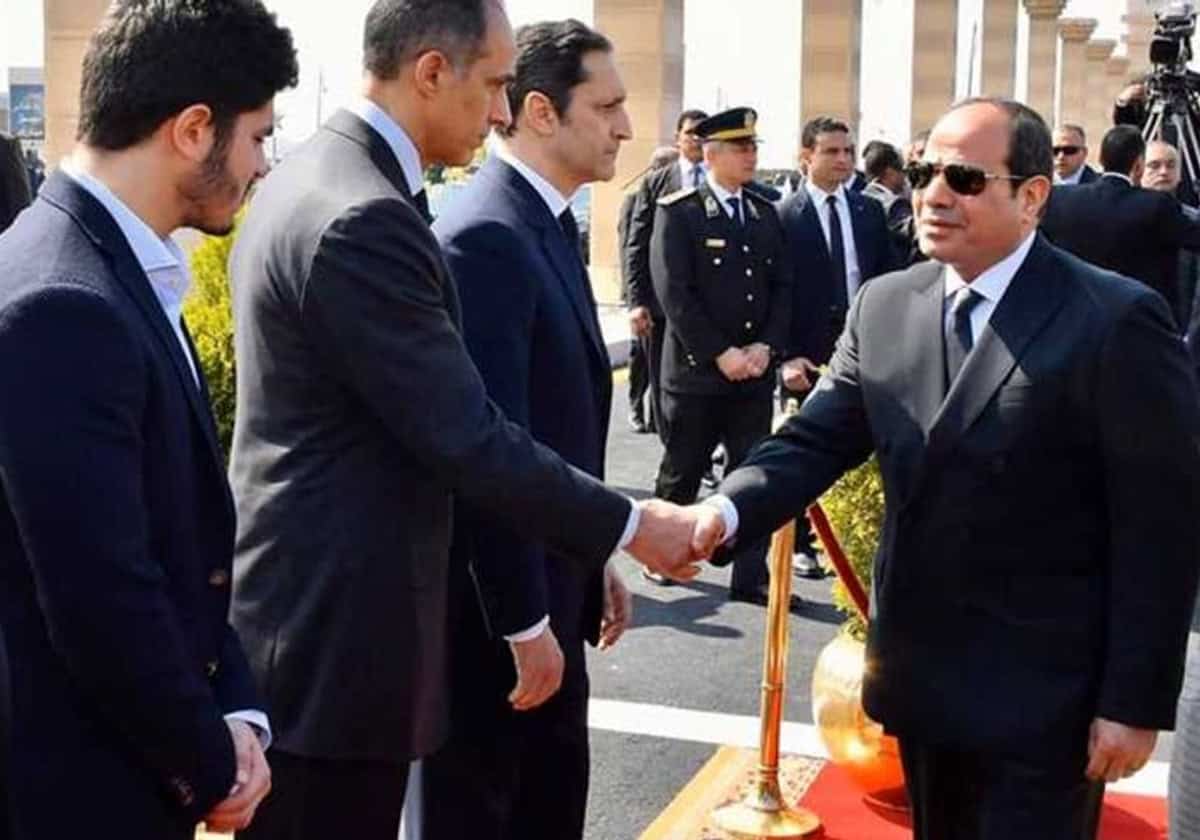 هل يحكم السيسي مصر حتى يلفظ آخر أنفاسه؟.. نجل مبارك يربك المشهد بتدخل مفاجئ