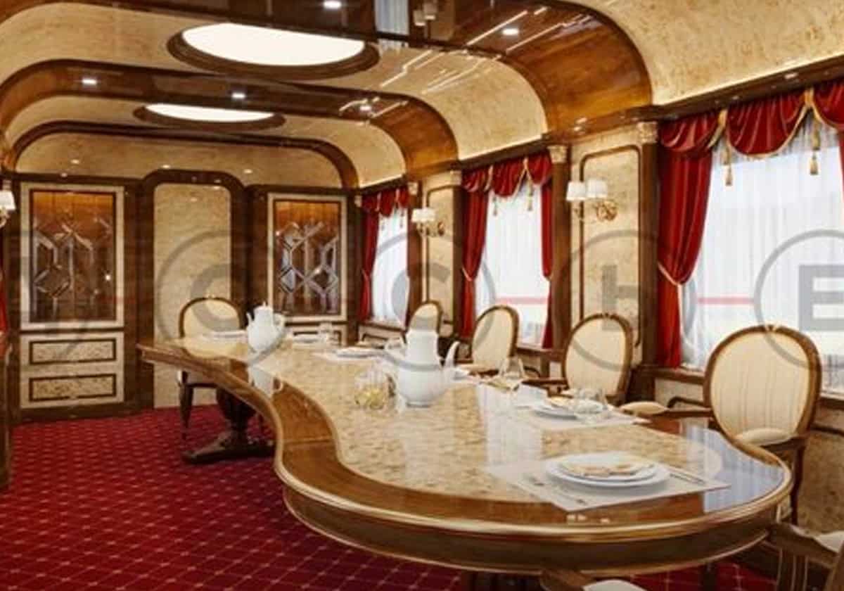 قطار بوتين الشبح