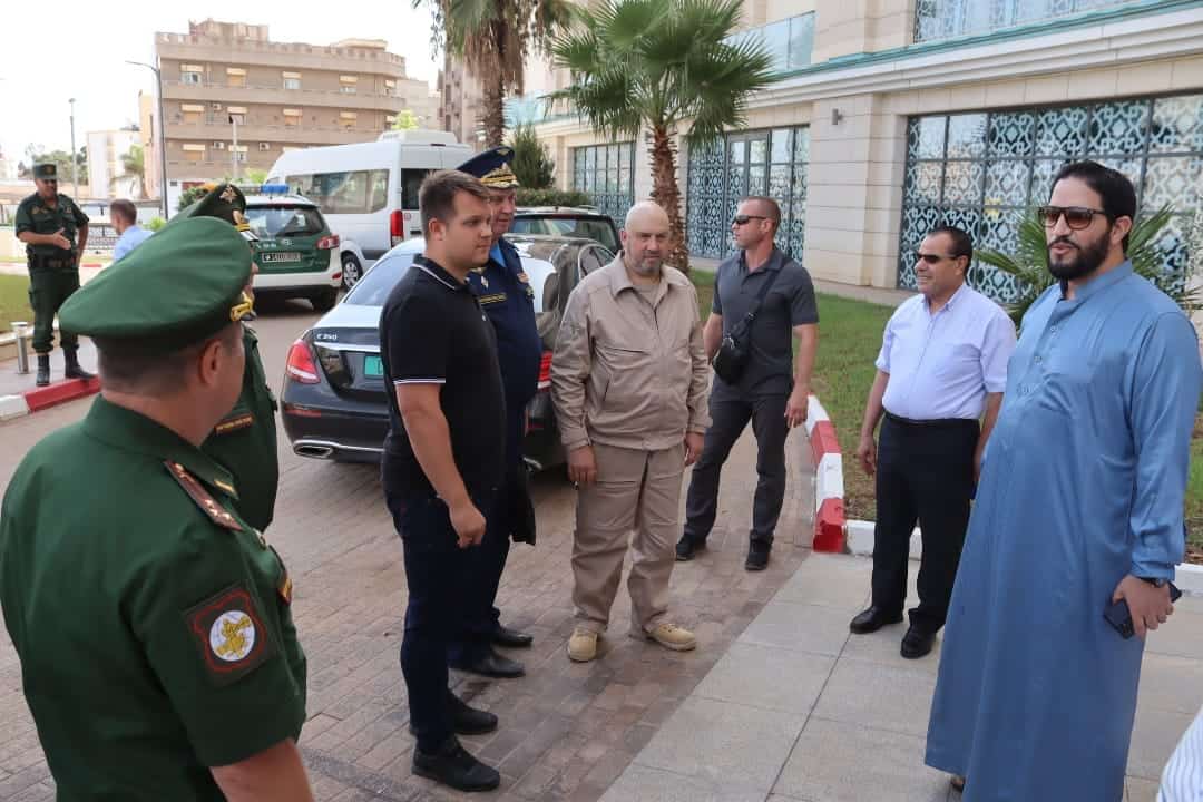 زيارة سوروفيكين إلى مسجد الجزائر