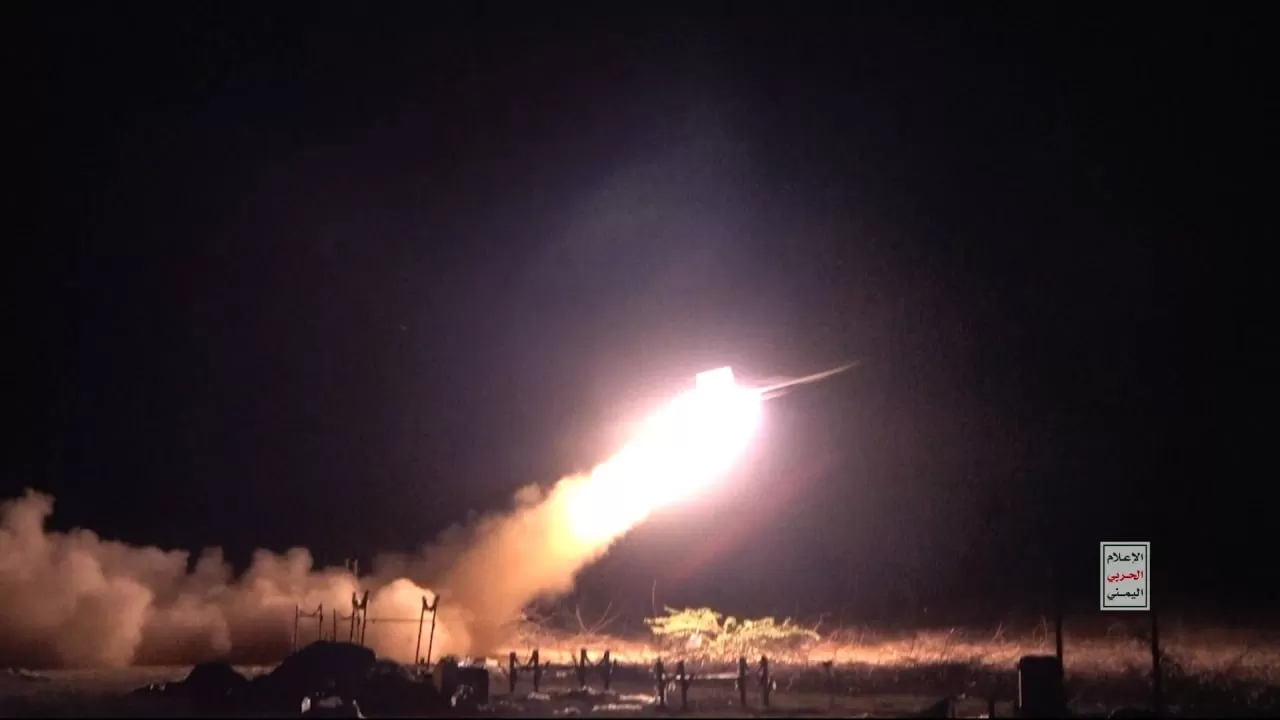 الحوثي يستهدف إيلات برشقات صواريخ بالستية