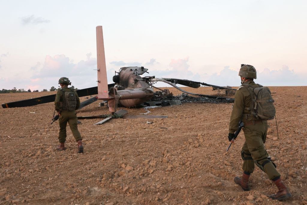 أنباء عن إسقاط طائرة أباتشي اسرائيلية في خانيونس