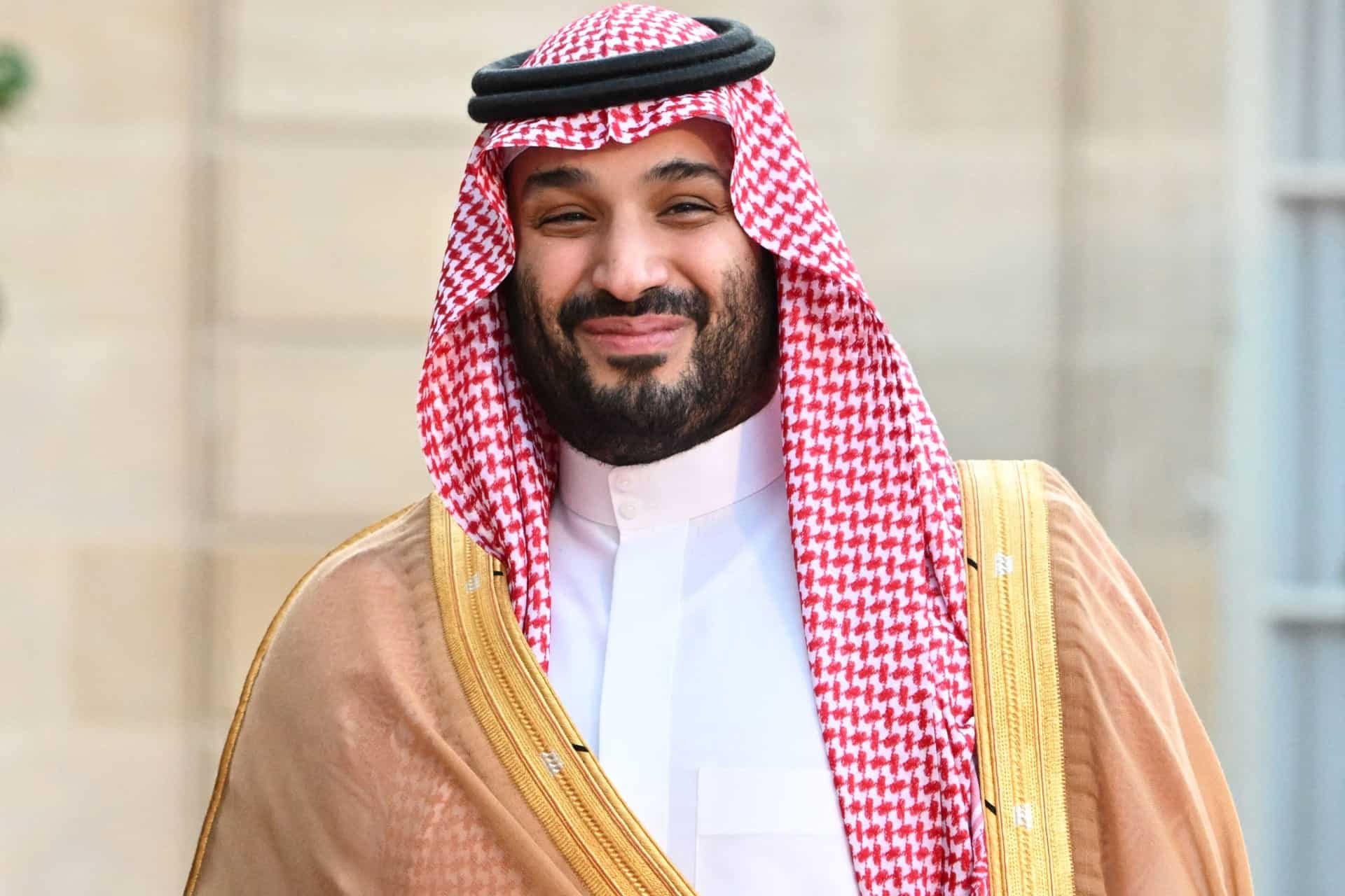 عمرو موسى يكذّب محمد بن سلمان في توجه السعودية نحو التطبيع