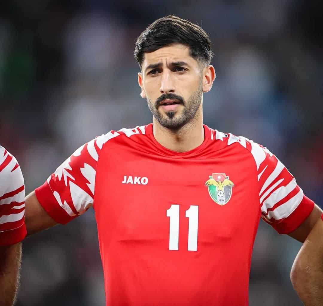 اللاعب يزن النعيمات